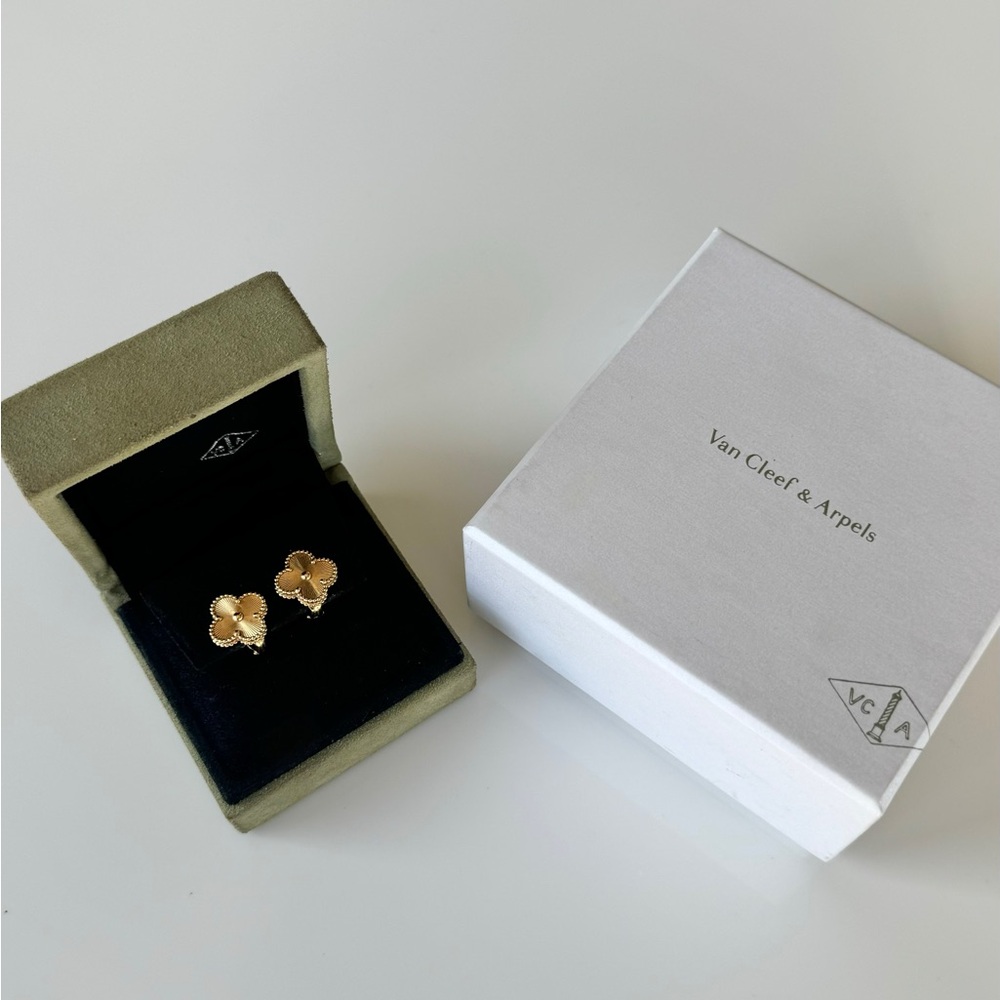 FOR SALE (THE OTHER LISTING WAS NOT SOLD!!)